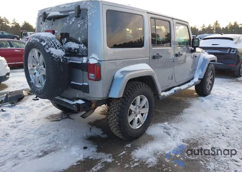 2016 Jeep Wrangler Unlimited Sahara z USA, uszkodzony, nr VIN 1C4BJWEG5GL148409